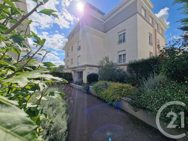 Appartement F4 à vendre - 4 pièces - 82.2 m2 - BRUNOY - 91 - ILE-DE-FRANCE - Century 21 Ougier