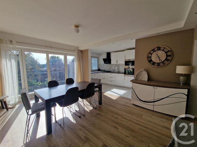 Appartement F5 à vendre - 5 pièces - 99.14 m2 - BRUNOY - 91 - ILE-DE-FRANCE - Century 21 Ougier